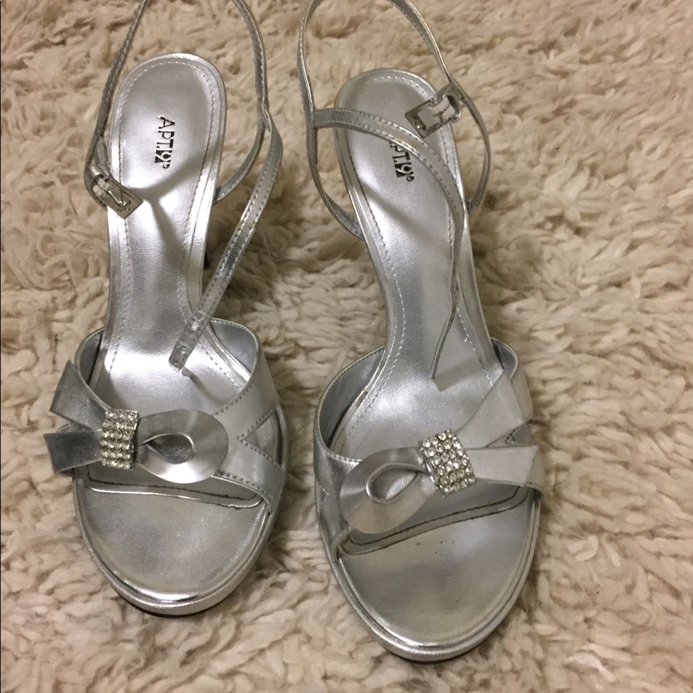New shoes heels size 7